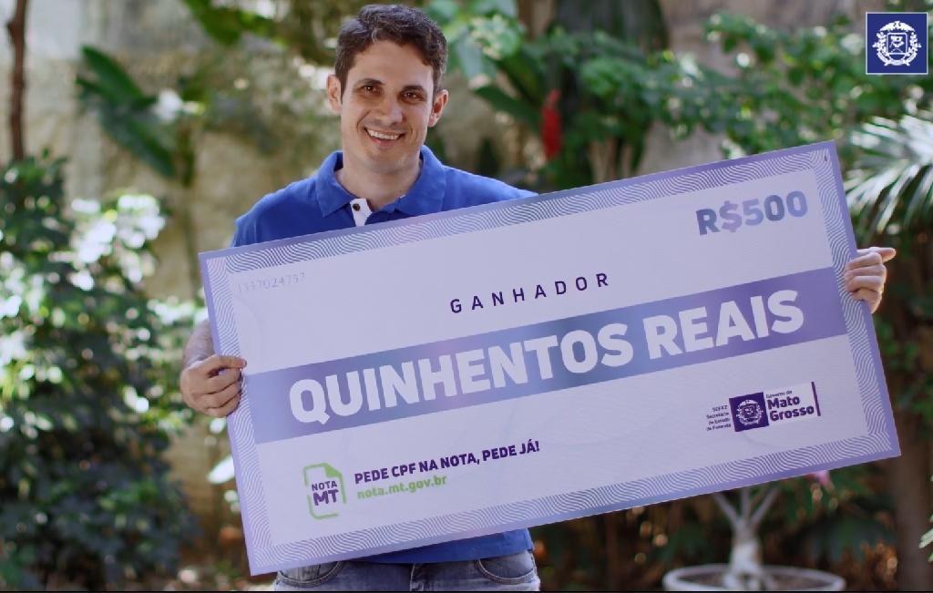 Foram sorteados mensalmente 5 mil pr&ecirc;mios de R$ 500 e 25 de R$ 10 mil. Houve ainda o sorteio de 10 pr&ecirc;mios de R$ 50 mil 