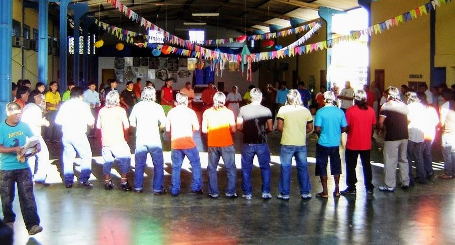&Iacute;ndios da etnia Xavante participam do evento educacional 