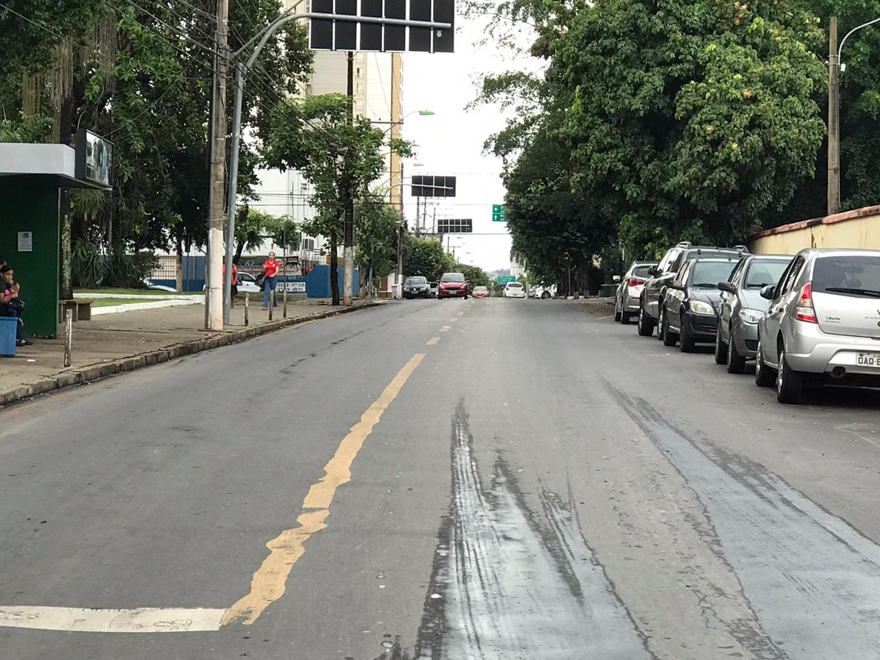 Imagens mostram queda do n&uacute;mero de pessoas circulando nas ruas de Cuiab&aacute;