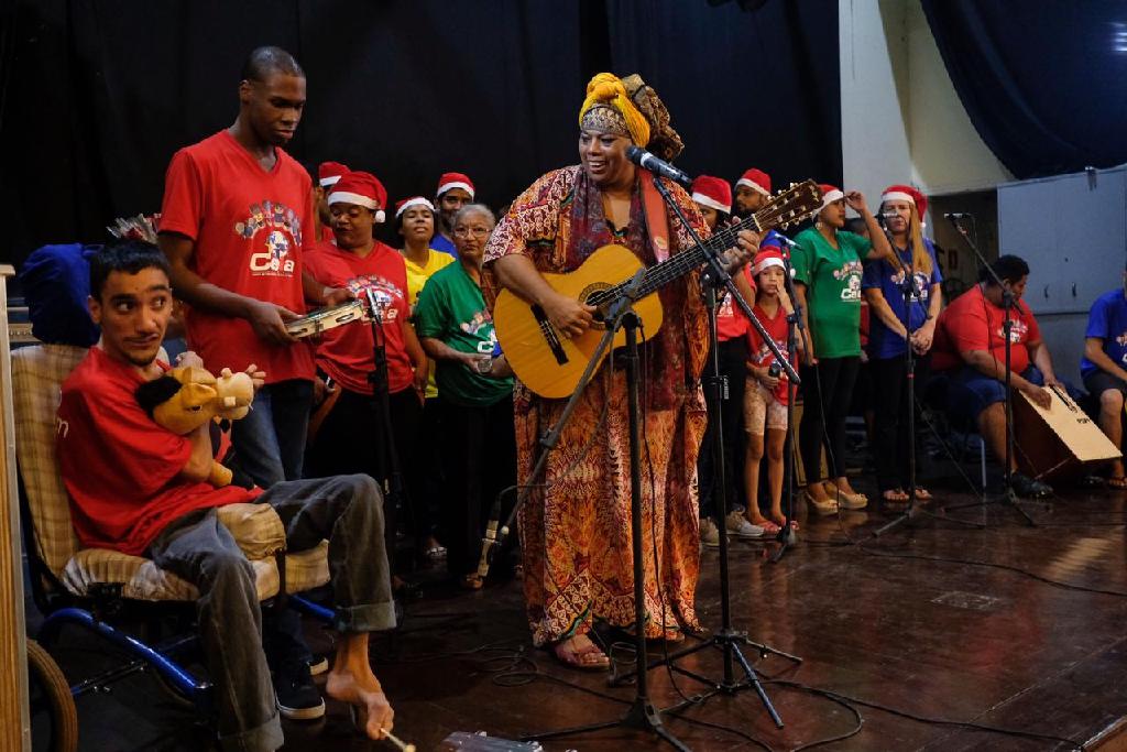Escolas d&atilde;o show e revelam talentos durante apresenta&ccedil;&otilde;es do projeto Educarte