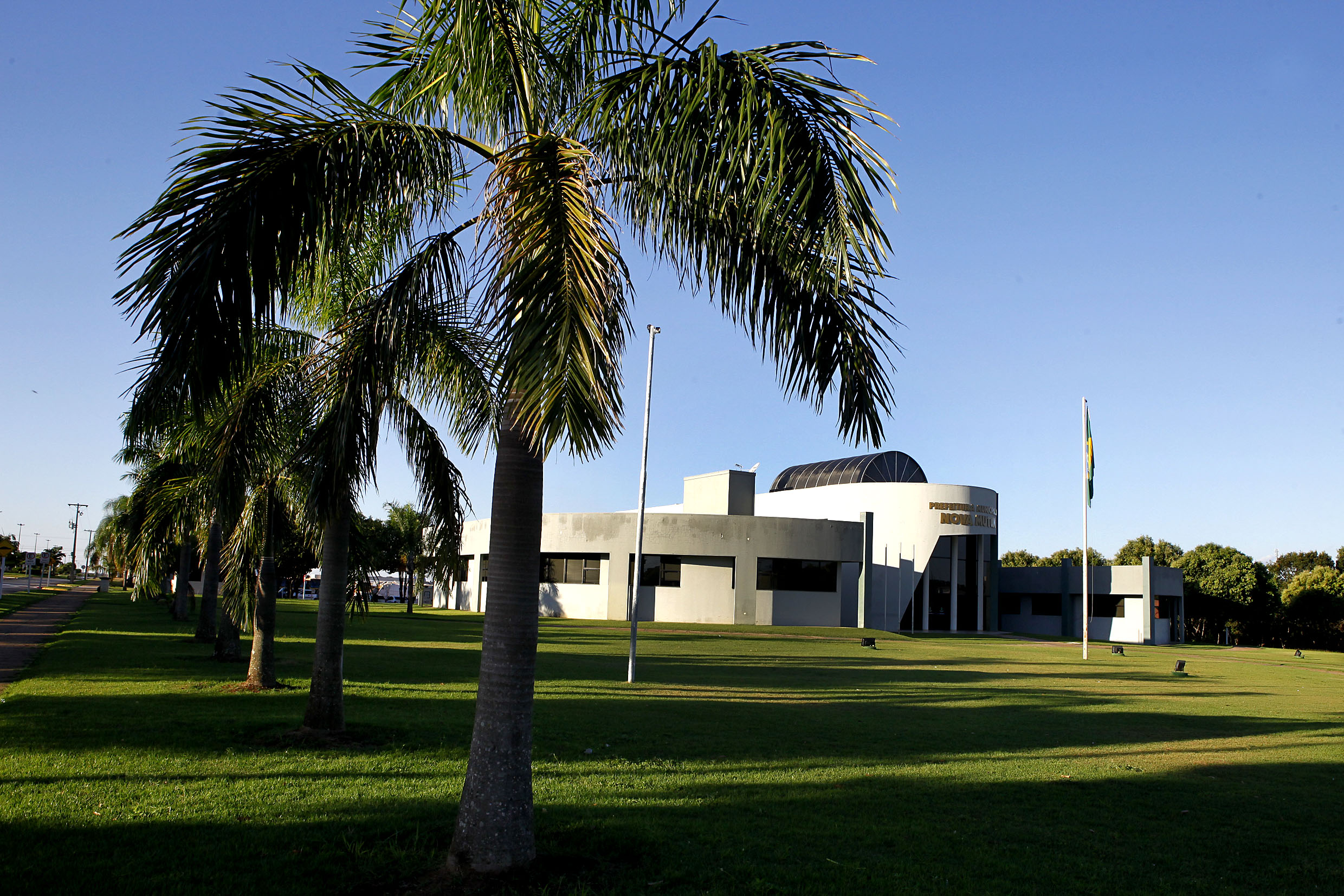 Prefeitura municipal da Cidade de Nova Mutum - 02.jpg