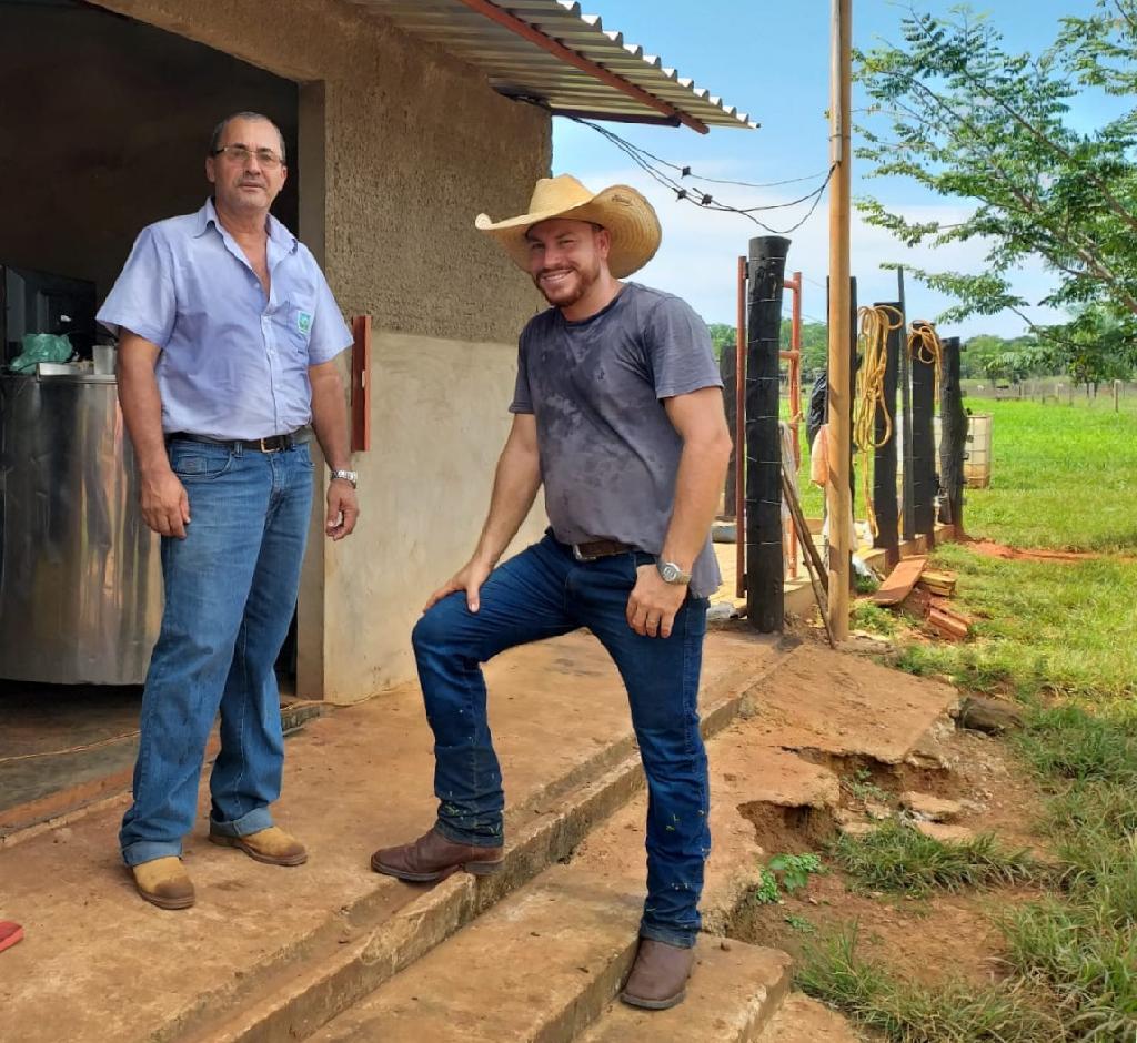 Com 34 animais a produ&ccedil;&atilde;o atinge 100 litros de leite dia
