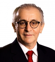 Fl&aacute;vio Ferreira