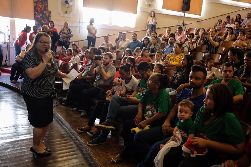 Escolas d&atilde;o show e revelam talentos durante apresenta&ccedil;&otilde;es do projeto Educarte
