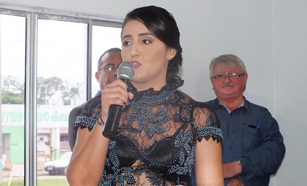 Sandra Josy Lopes de Souza prefeita de juruena