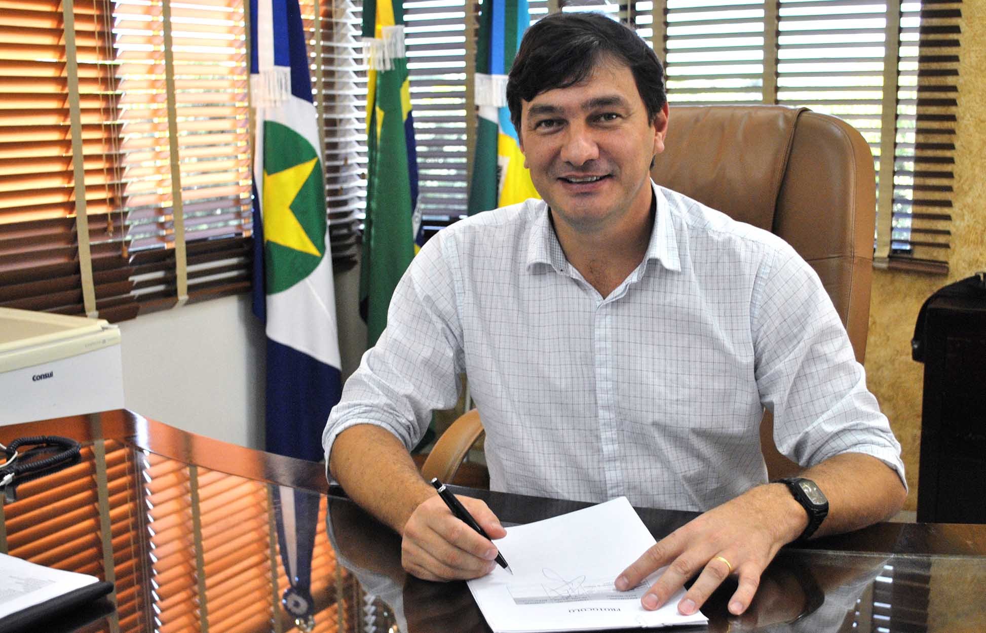 Prefeito de Nova Mutum Adriano Pivetta