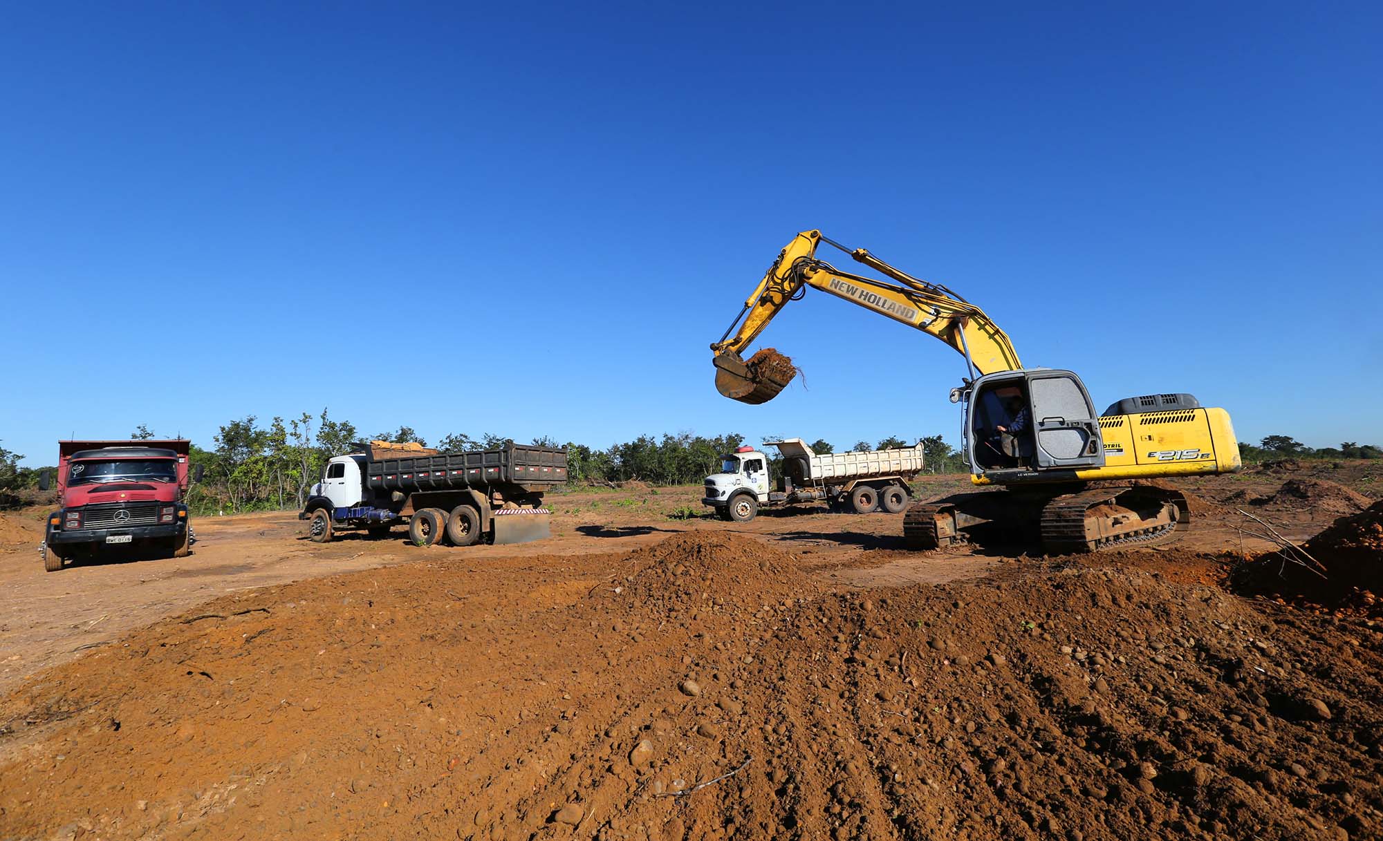 obras do pac de varzea grande
