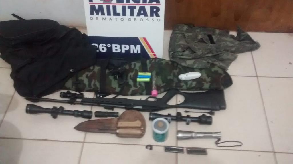 Marido &eacute; preso com rifle e mais de 100 muni&ccedil;&otilde;es depois de agredir mulher