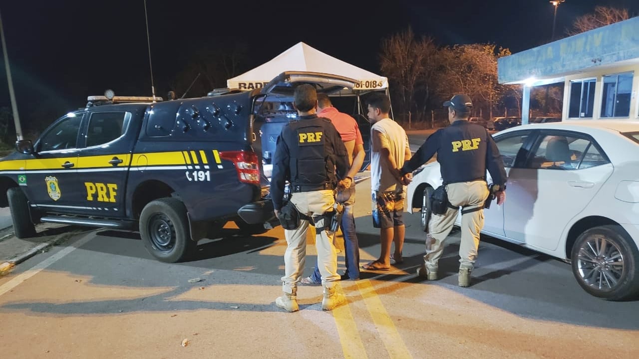 prf prende ladrao de carro pocone
