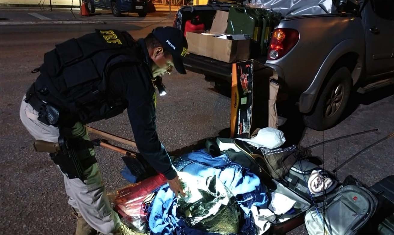 dinheiro apreendido em pocone pela policia rodoviaria federal 