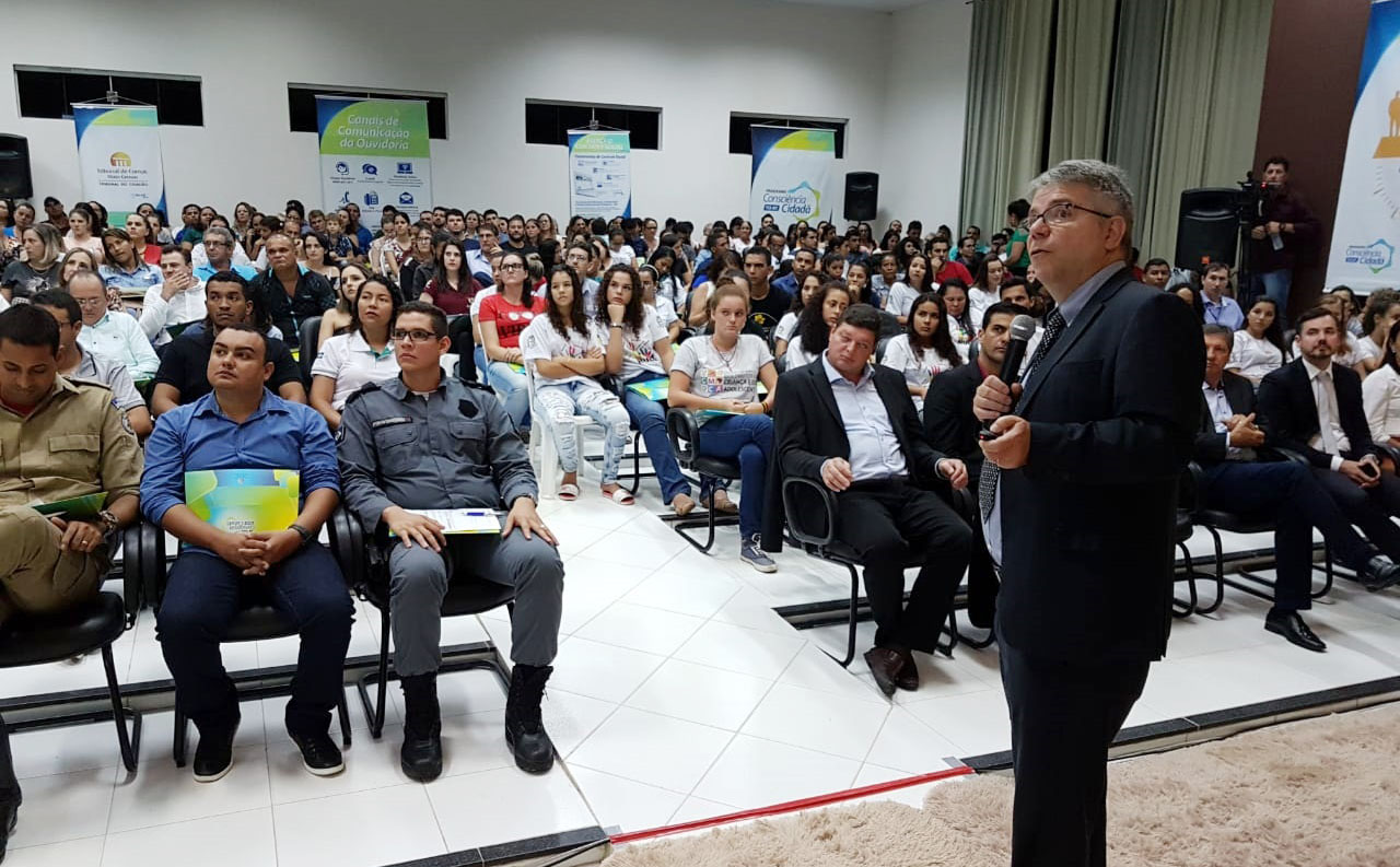 Conselheiro Luiz Henrique Lima em paranaita