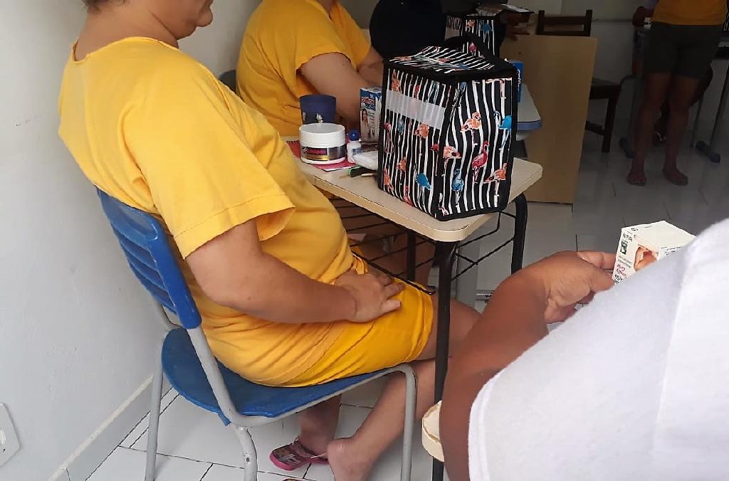Reeducandas iniciam curso de manicure e pedicure em Tangar&aacute; da Serra