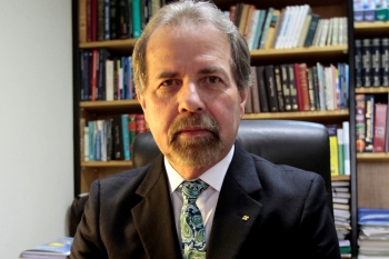 Dr. Otacilio Peron