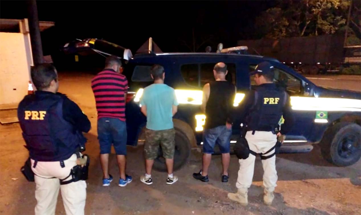 dinheiro apreendido em pocone pela policia rodoviaria federal 
