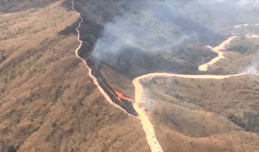 Imagens a&eacute;reas mostram inc&ecirc;ndio que atingiu a &Aacute;rea de Prote&ccedil;&atilde;o Ambiental de Chapada dos Guimar&atilde;es