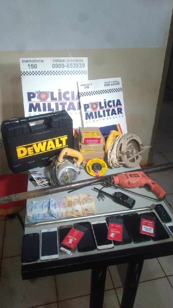A a&ccedil;&atilde;o da PM foi desencadeada por den&uacute;ncia de que a ag&ecirc;ncia estaria sendo invadida por criminosos