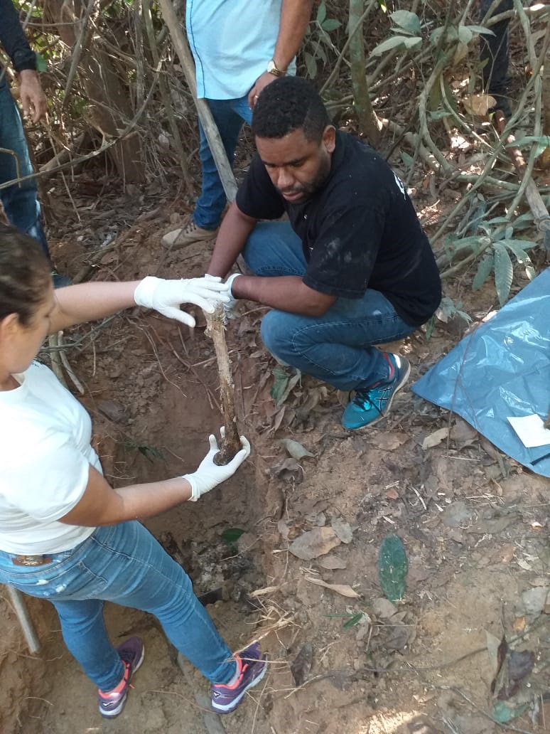 Ossada de jovem desaparecida em Parana&iacute;ta (MT)