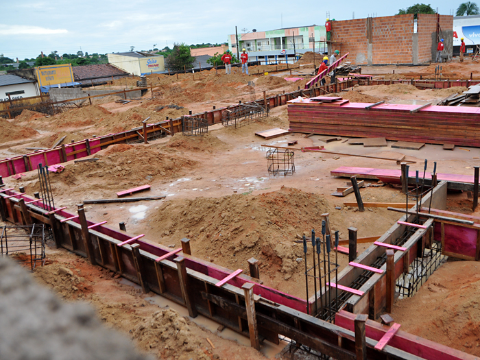 Obra F&oacute;rum de Barra do Bugres