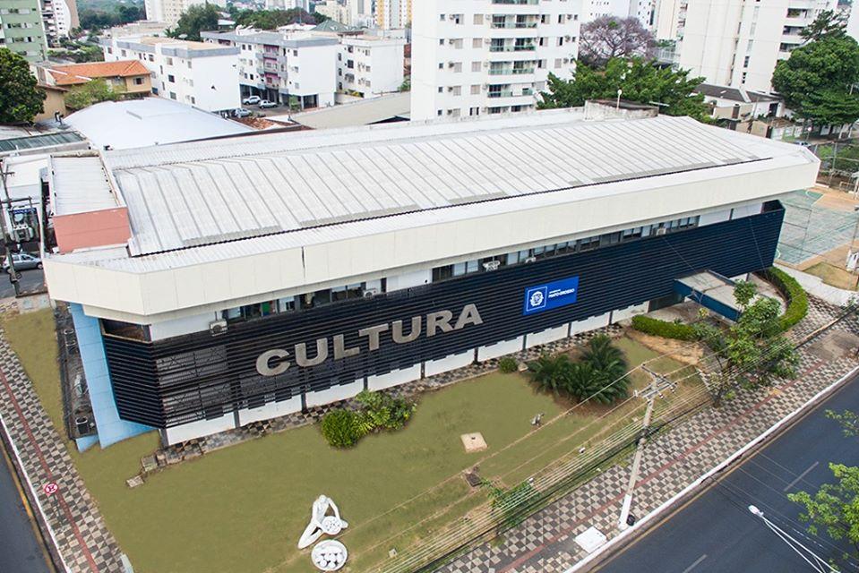 Galeria Lava P&eacute;s.jpg